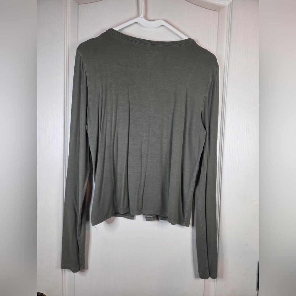American Eagle Outfitters Sage Button-Down Shirt - Picture 2 of 8